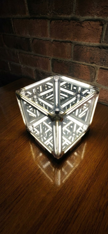 InfinityCube™ — Cubo LED con Efecto Infinito